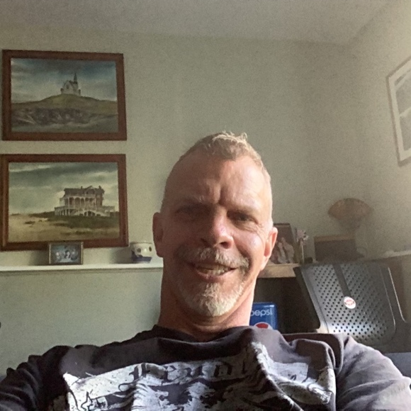 Meet your Posher, James - Picture 1 of 1